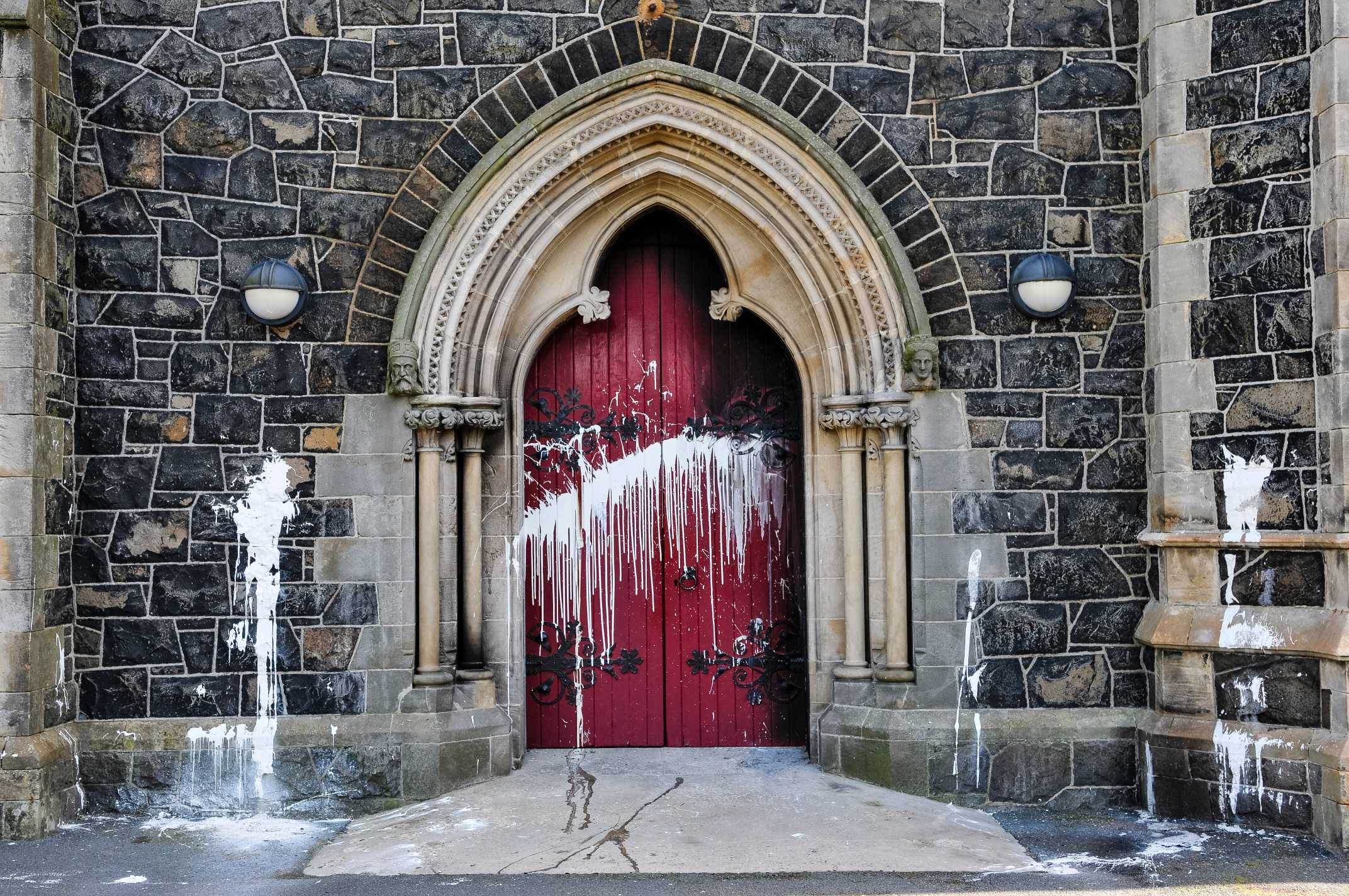 https://es.aleteia.org/2021/11/19/aumentan-los-crimenes-de-odio-contra-los-cristianos-europeos/